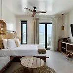 Boho Sapiens Sea View Αδάμας